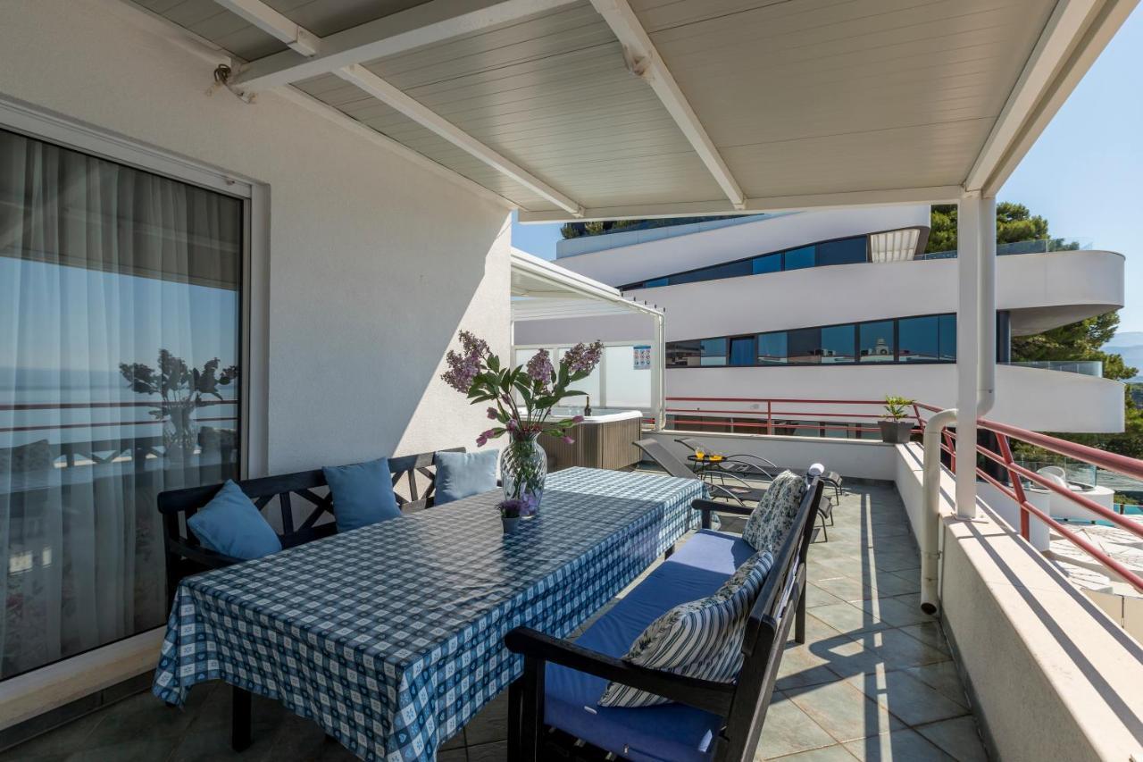Seaside Penthouse With Hot Tub Sky Living Apartment Split Ngoại thất bức ảnh