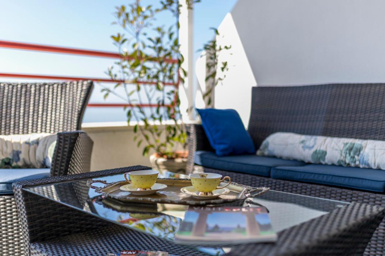 Seaside Penthouse With Hot Tub Sky Living Apartment Split Ngoại thất bức ảnh