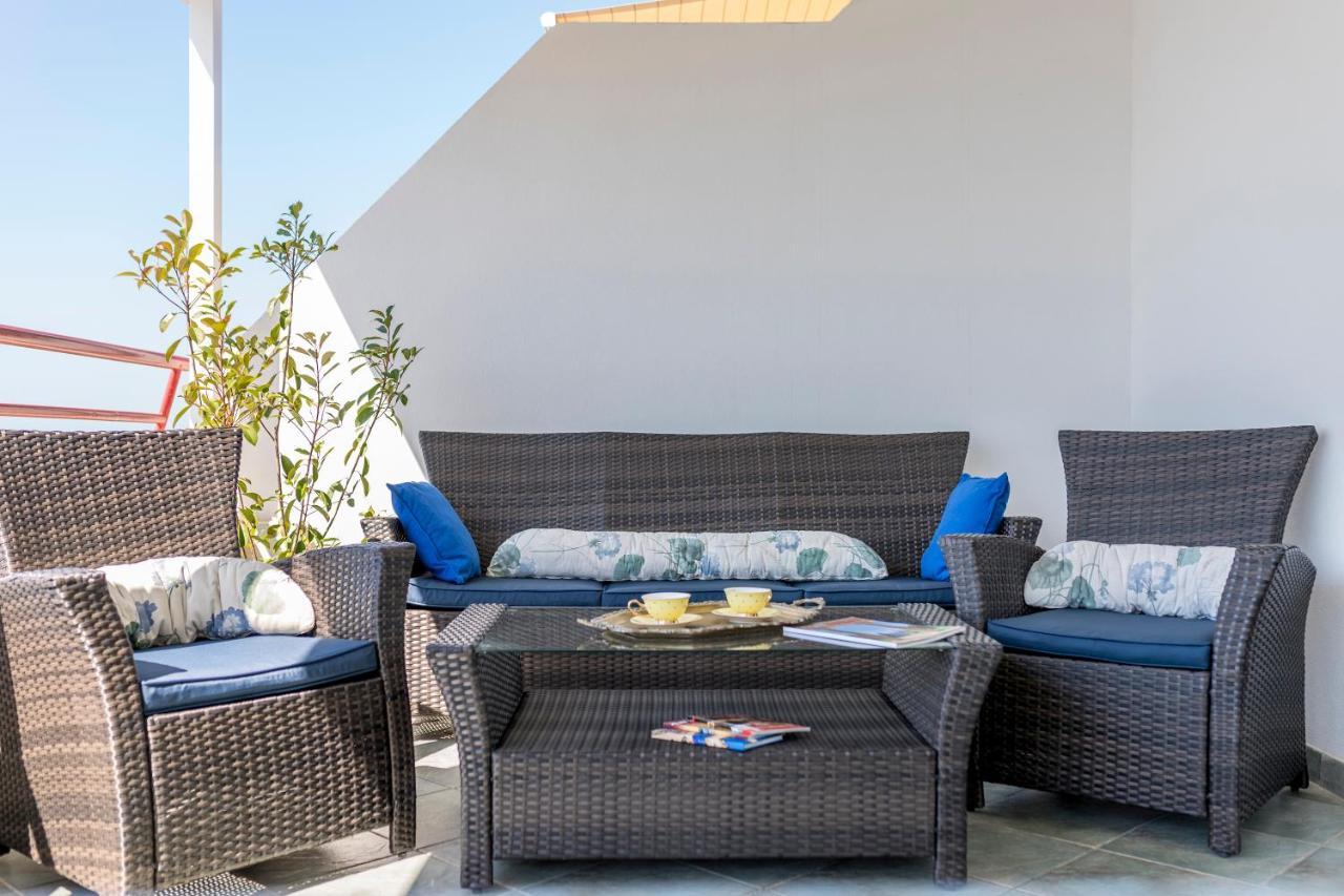 Seaside Penthouse With Hot Tub Sky Living Apartment Split Ngoại thất bức ảnh
