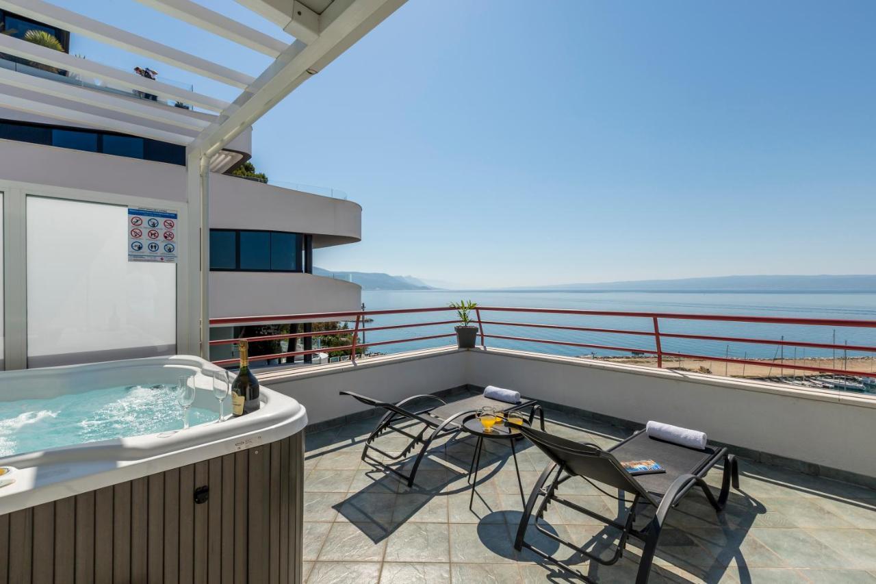 Seaside Penthouse With Hot Tub Sky Living Apartment Split Ngoại thất bức ảnh