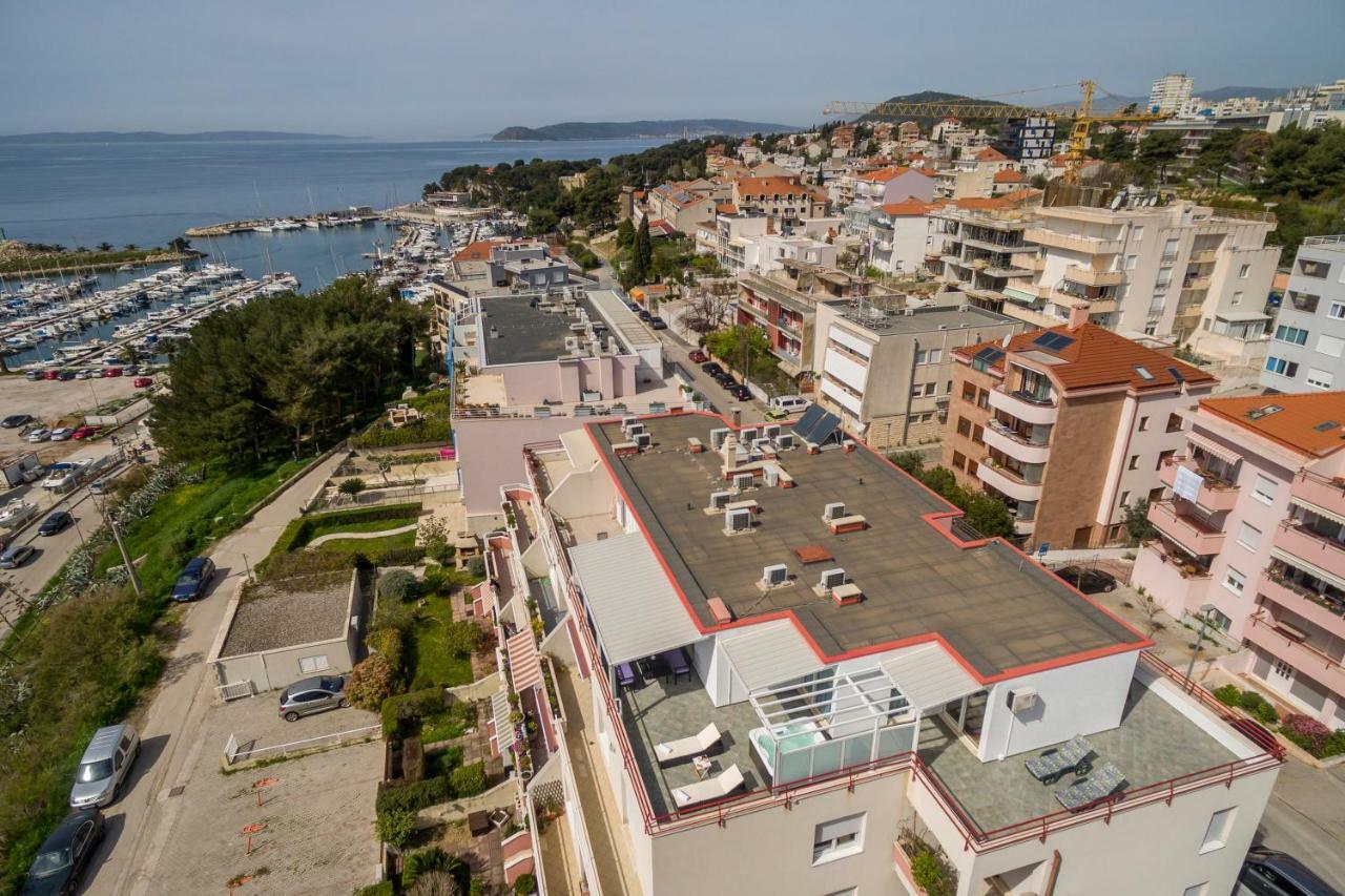 Seaside Penthouse With Hot Tub Sky Living Apartment Split Ngoại thất bức ảnh