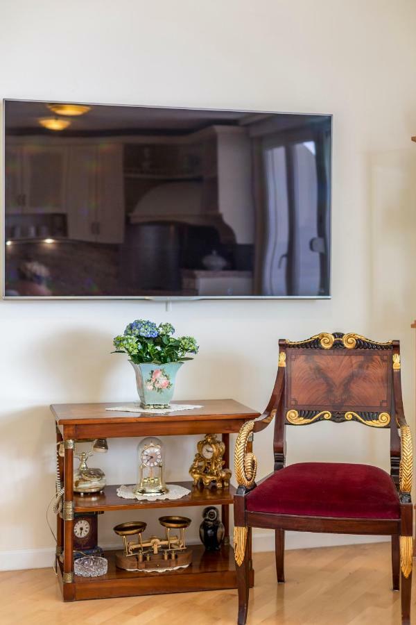 Seaside Penthouse With Hot Tub Sky Living Apartment Split Ngoại thất bức ảnh